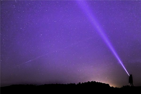 梦见神秘人物是什么意思 梦见神秘人物是什么意思