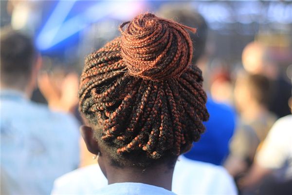 梦见绑辫子是什么意思 梦见绑辫子是什么意思