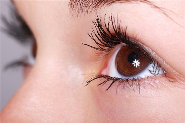 梦见睫毛是什么意思 梦见睫毛是什么意思