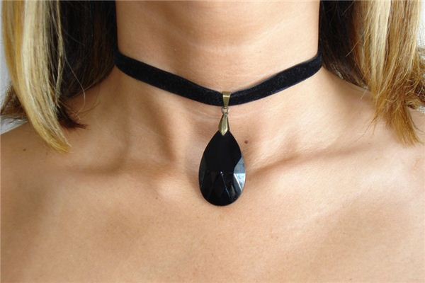 梦见颈部是什么意思 梦见颈部是什么意思