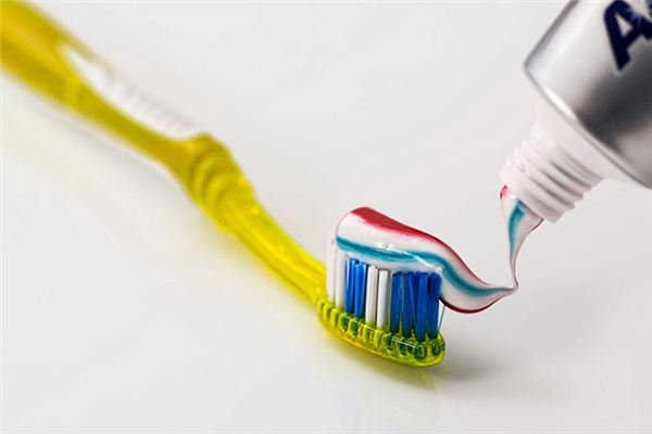 梦见蛀牙是什么意思 梦见蛀牙是什么意思