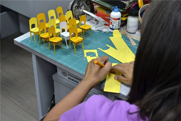 梦见左撇子是什么意思 梦见左撇子是什么意思