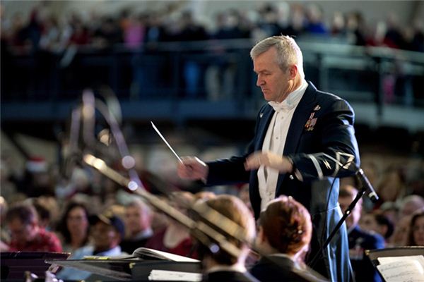 梦见乐队指挥是什么意思 梦见乐队指挥是什么意思