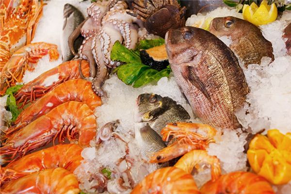 梦见鱼虾是什么预兆 梦见鱼虾是什么预兆