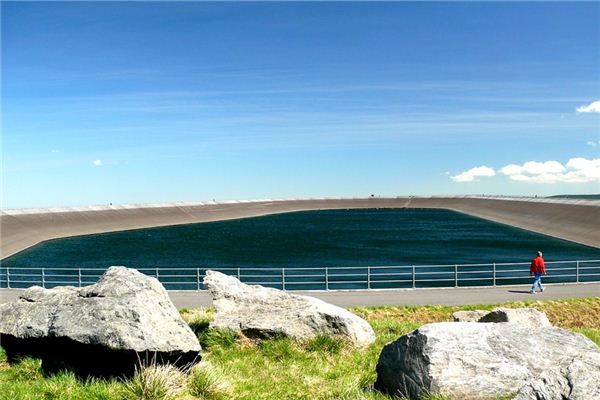 梦见贮水槽是什么意思 梦见贮水槽是什么意思