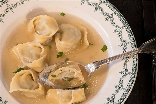 梦见抄手是什么意思 梦见抄手是什么意思