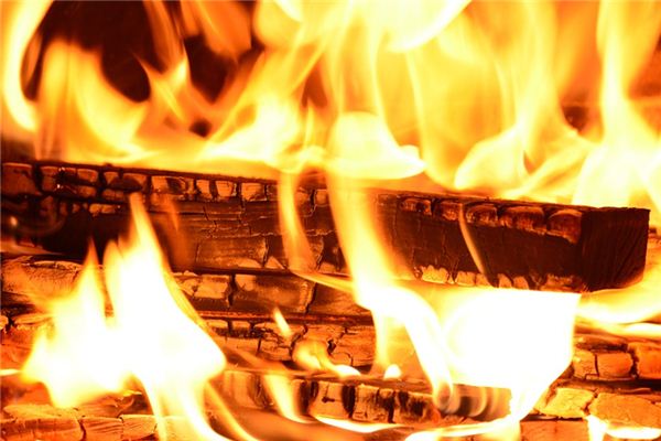 梦见拨火棍是什么意思 梦见拨火棍是什么意思