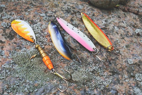 梦见鱼钩是什么意思 梦见鱼钩是什么意思