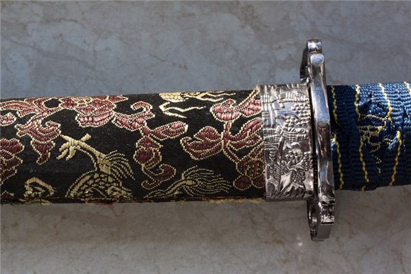 梦见剑鞘是什么意思 梦见剑鞘是什么意思