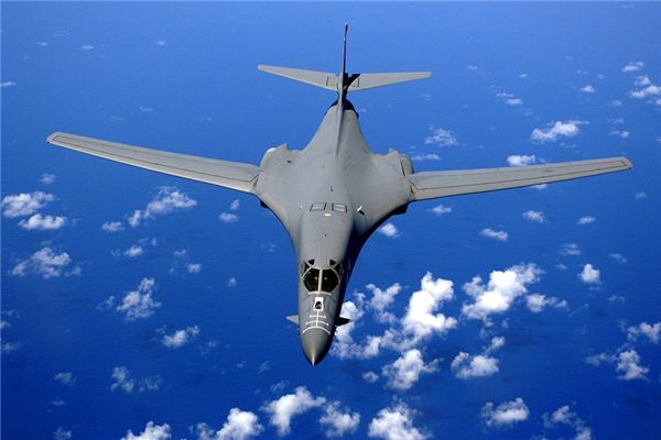 梦见轰炸机是什么意思 梦见轰炸机是什么意思