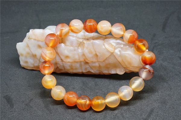 梦见金玉是什么意思 梦见金玉是什么意思