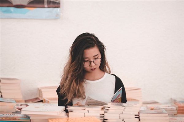 梦见书本是什么意思 梦见书本是什么意思