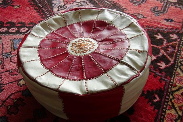 梦见跪垫是什么意思 梦见跪垫是什么意思