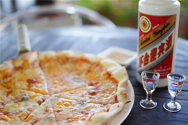 梦见茅台酒是什么意思 梦见茅台酒是什么意思