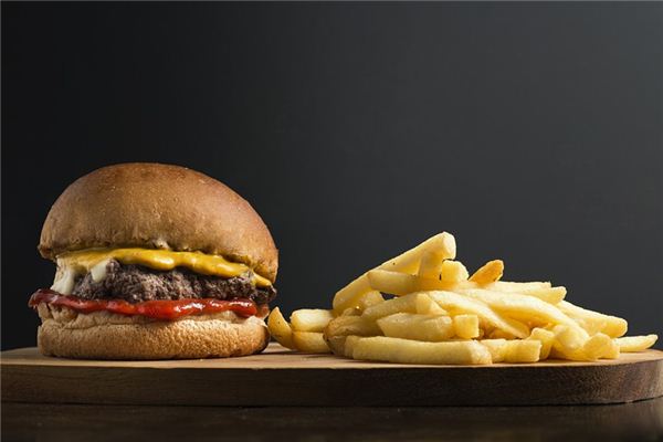 梦见汉堡是什么意思 梦见汉堡是什么意思