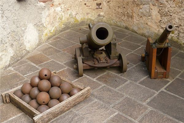 梦见炮弹是什么意思