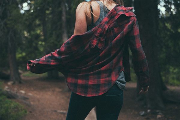 梦见衬衣是什么意思 梦见衬衣是什么意思