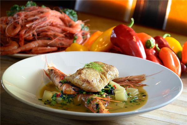 梦见佳肴是什么意思 梦见佳肴是什么意思