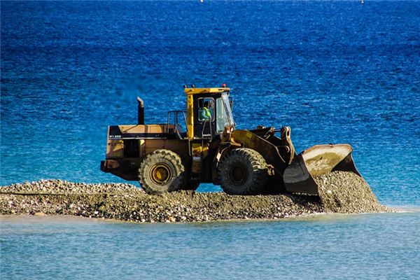 梦见推土机是什么意思