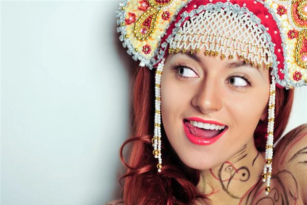 梦见头饰是什么意思 梦见头饰是什么意思