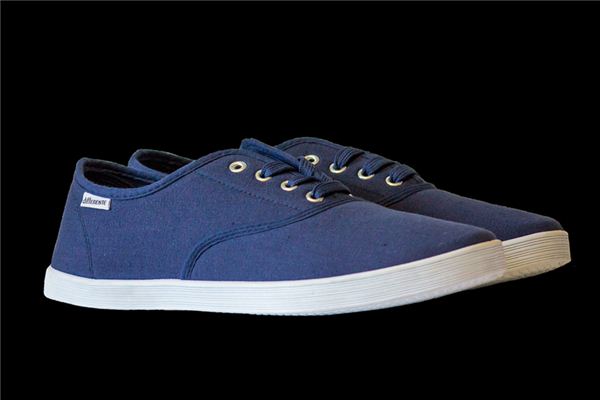 梦见买布鞋是什么意思 梦见买布鞋是什么意思