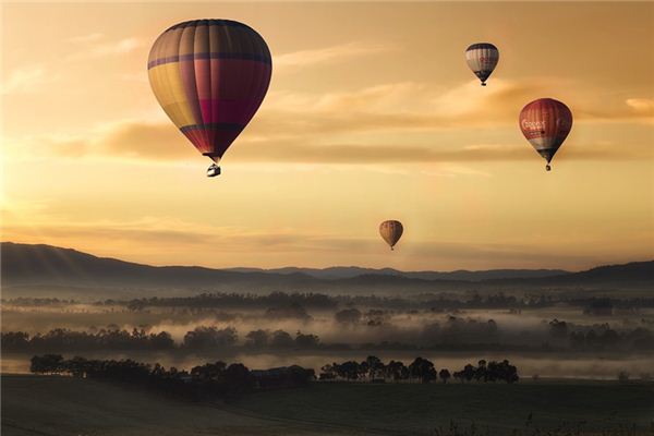 梦见飞行是什么意思 梦见飞行是什么意思
