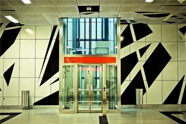 梦见坐电梯是什么意思 梦见坐电梯是什么意思