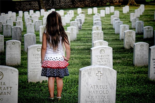 梦见坟头是什么预兆 梦见坟头是什么预兆