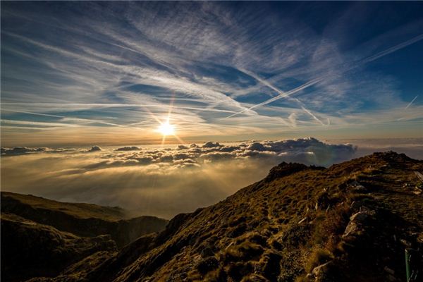 梦见东方是什么意思 梦见东方是什么意思