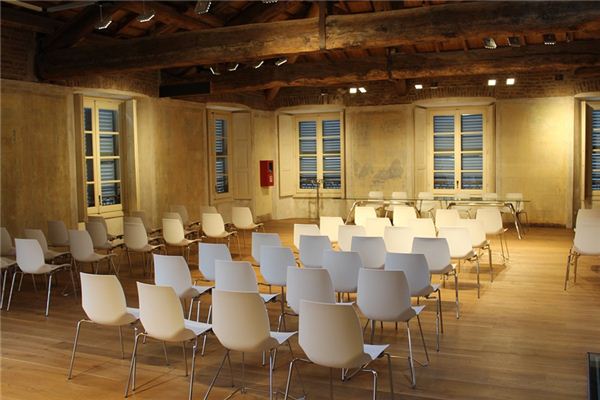 梦见教室是什么意思 梦见教室是什么意思