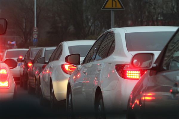 梦见交通堵塞是什么意思 梦见交通堵塞是什么意思