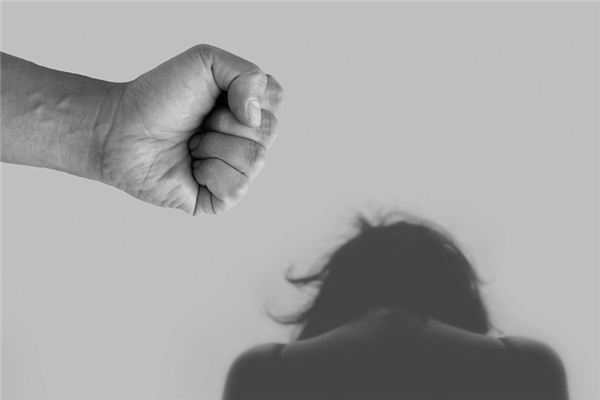 梦见暴力是什么意思 梦见暴力是什么意思