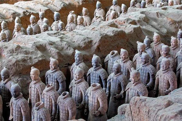 梦见挖墓是什么意思 梦见挖墓是什么意思