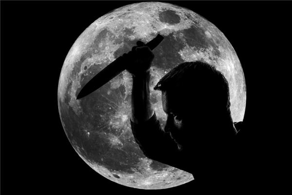 梦见被刀刺入是什么意思 梦见被刀刺入是什么意思