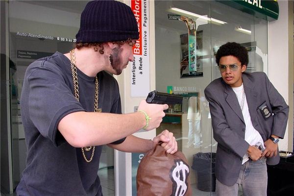 梦见与强盗打斗