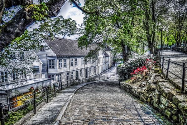 梦见房子倒塌 梦见房子倒塌