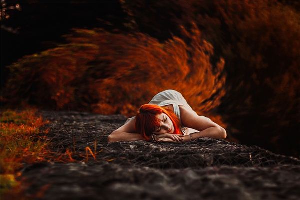 梦见半身不遂是什么意思 梦见半身不遂是什么意思