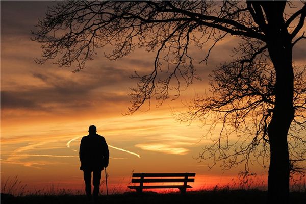 梦见嫁给老人是什么意思 梦见嫁给老人是什么意思