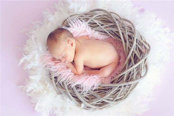 梦见抱婴儿是什么意思 梦见抱婴儿是什么意思