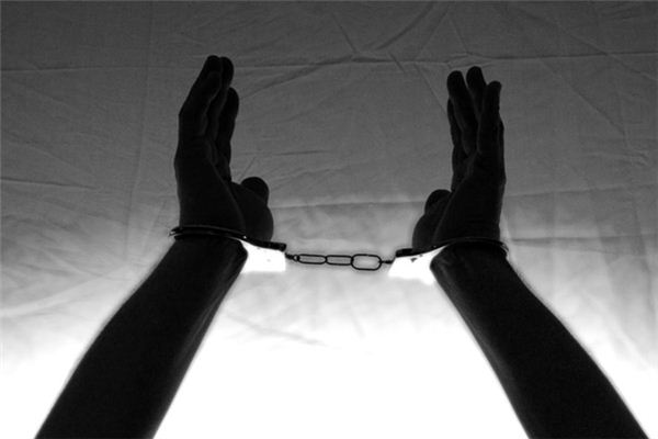 梦见被抓是什么意思 梦见被抓是什么意思