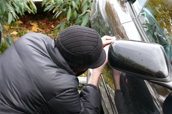 梦见车被盗是什么意思 梦见车被盗是什么意思