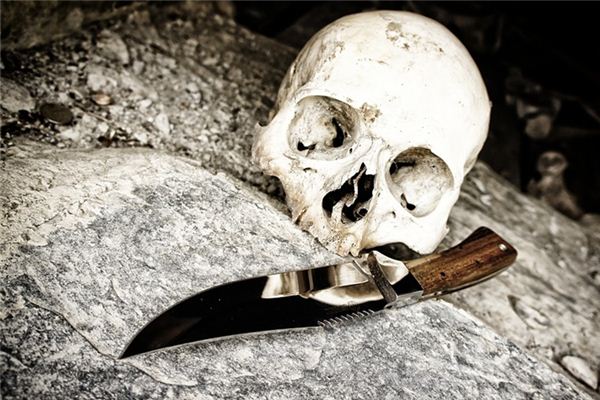 梦见被刀捅是什么意思 梦见被刀捅是什么意思