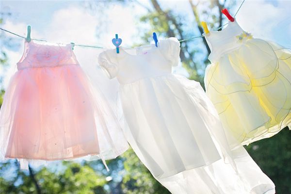 梦见衣服遗失是什么意思 梦见衣服遗失是什么意思