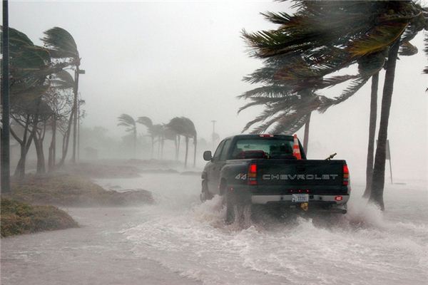 梦见别人被水淹是什么意思
